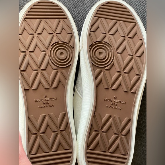 Louis Vuitton Trocadero Slip On Sneaker - Picture 4 of 6